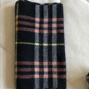 ❌ SOLD Plaid Scarf